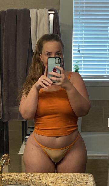 big tits, curvy hips, and a fat ass (f)