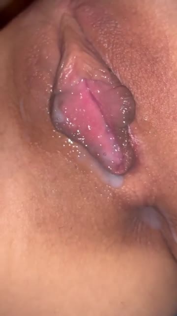 is this the wettest pussy you’ve seen?