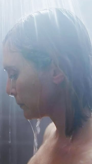 elizabeth olsen in love & death