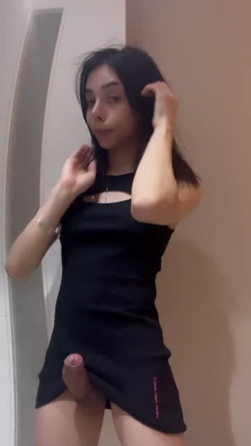 it's hard wearing mini dresses cuz she always ends up with a boner. altbonny from chaturbate
