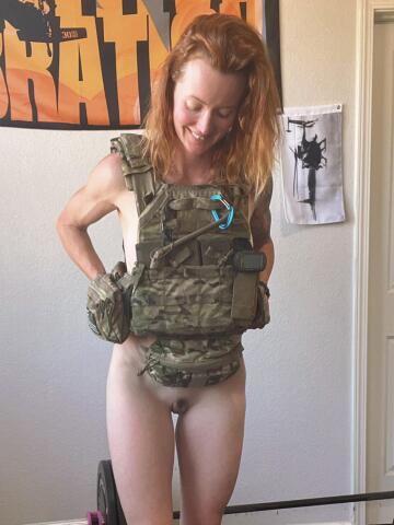 help me adjust my plate carrier and i’ll help you adjust yours. (f)