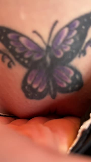 can you take a look inside my panties x (54f)