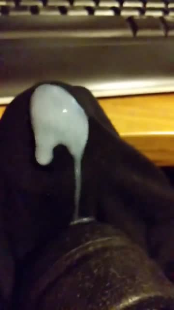 tried out a vibrator 🤭🤭💦💦💦💦