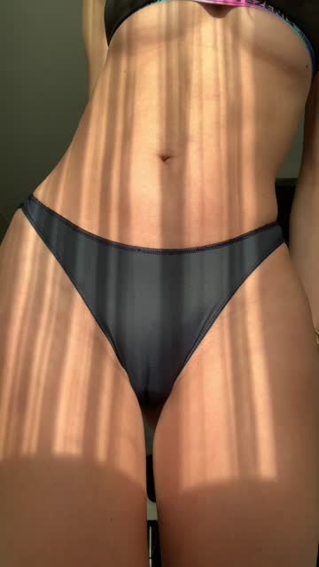 i’m curious 👅 first word that comes to mind?hihi