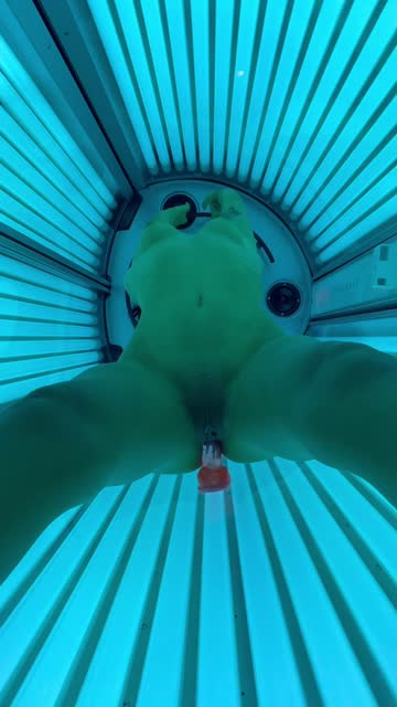 the stand ups are the best tanning beds;)