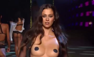 topless on runway