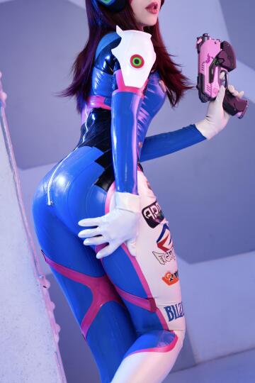 latex d.va from overwatch by ami chan