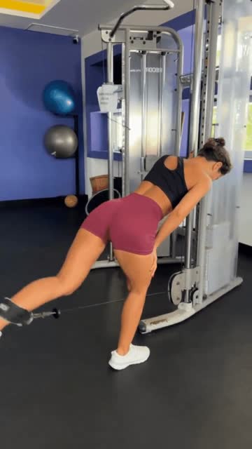 flexible athletic girls are the best to fold up and fuck after a hardcore gym session!