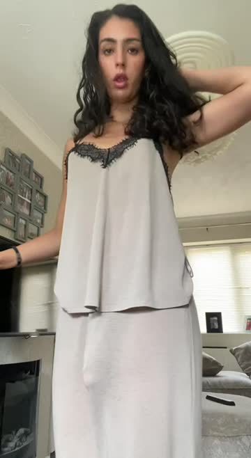 if i wake up with cleaning your house with this outfit, how would you react?