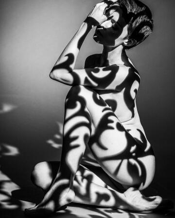 beauty in shadows- karmamelisa photo, model kristy jessica