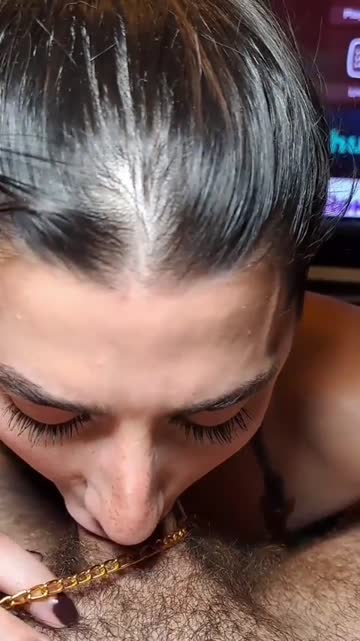 princess leia working hard for her facial