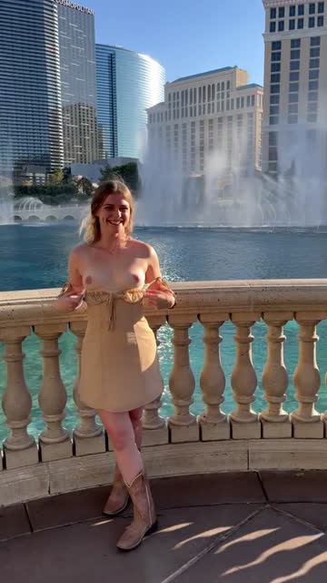 (f) dared to flash in front of the bellagio on the vegas strip (;