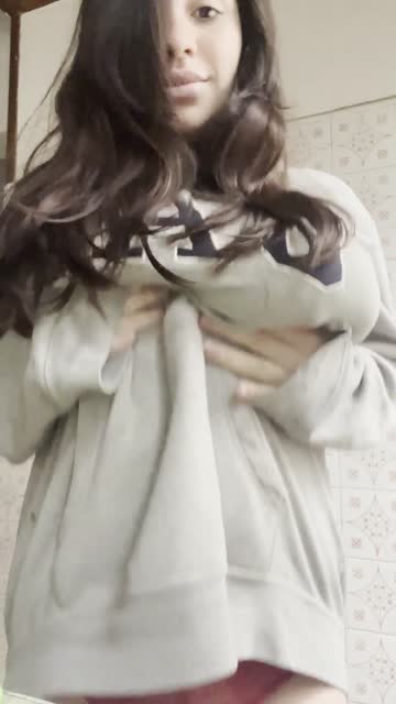 want to show my boyfriend that some people still appreciate a milf body