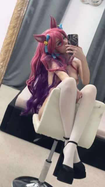 you want to smell them, i know it ;)