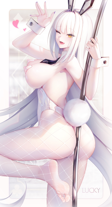blanc puts her booty on the pole