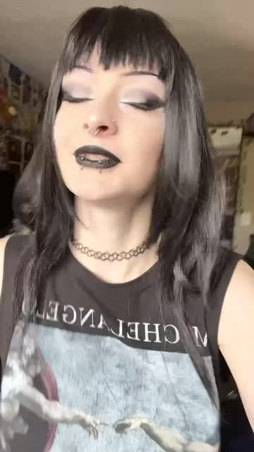 goth on or off