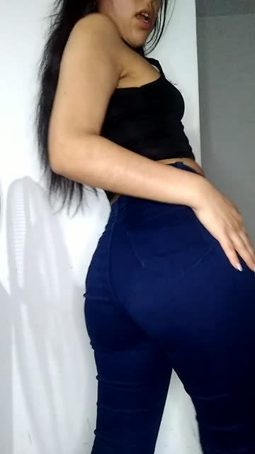 won't find a cutest ass in tight jeans like this