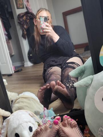 just some goth feet for your viewing pleasure
