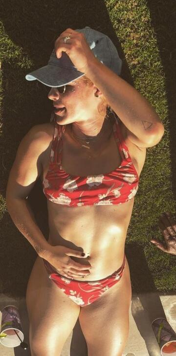 emily bett rickards