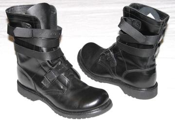 are black tanker boots (like these) available anywhere for sub 350$?