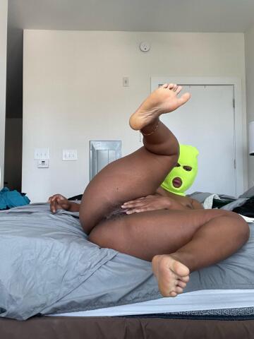 you like feet but are you willing to worship em?