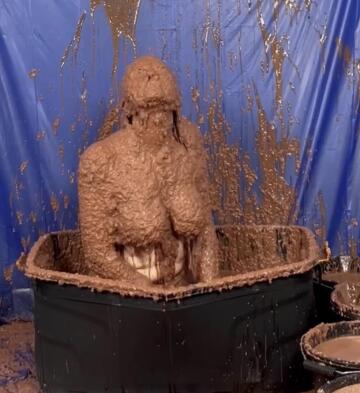 a never ending deluge of chocolate porridge and brownie batter straight over my head and face as my 100 litre tubs just keeps filling and filling with the glorious gooey mixture! who would join me in this chocolate slops bath? xx