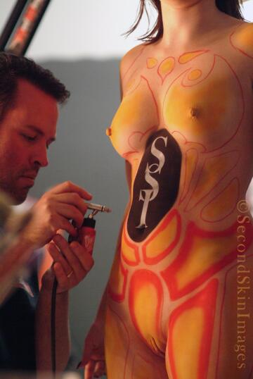 airbrush body paint behind the scenes