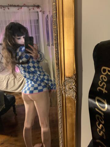 just my cute little butt in the mirror 💙 18f