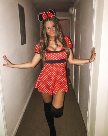 minnie mouse not so mini 🐁🍒