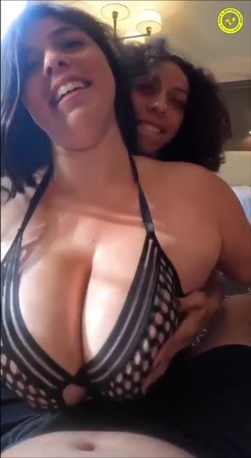 sheisatang doing what she does best!
