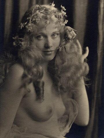 esther ralston, silent film star, pictured as a nymph or fairy in 1923 🖤