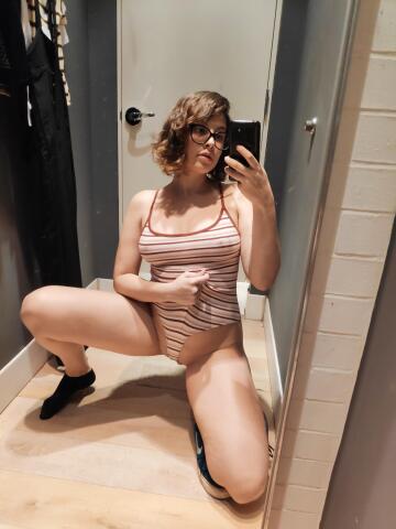 [f][oc] spending money makes me super horny