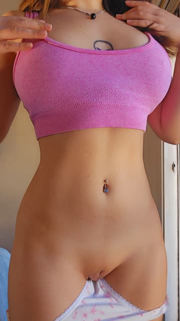 my little pussy needing to be fucked❤️