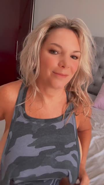 i've heard that if you had the opportunity you would fuck a 50y/o milf (f)