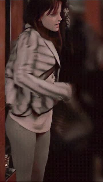 i can't get enough of emma watson's plump butt