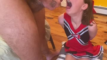 cheerleaders first load