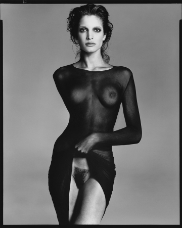 stephanie seymour, dress by comme des garcons, nyc may 1992, by richard avedon