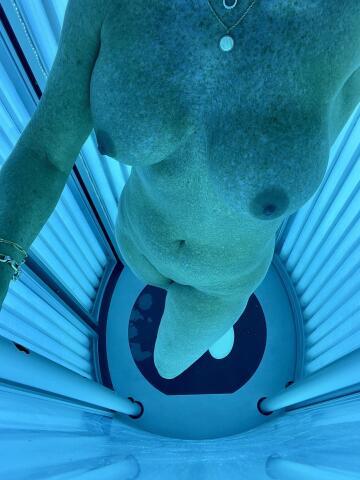 50+ what woman hasn’t touched herself in the tanning salon?