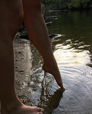 a little toe test for this ice cold river