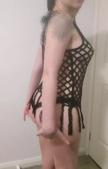 request to wear my black rope top with a thong. bending at the waist and blowing a kiss. for u/ahm9369