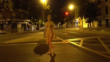 i crossed a boulevard completely naked during a long naked walk at night with my husband!