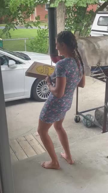 i asked him do you wants tits or cash and he said tits lol