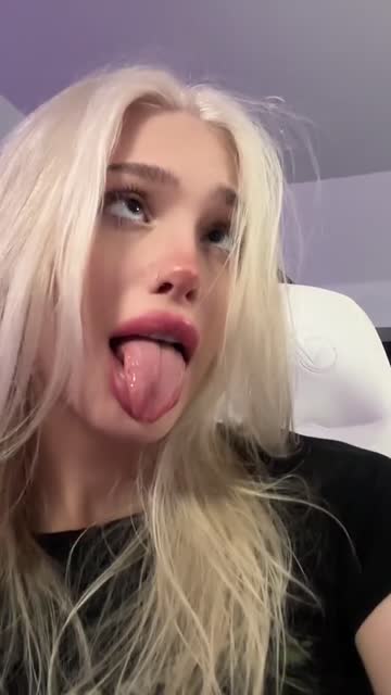 just a petite blonde, are you cumming on my face or nah?