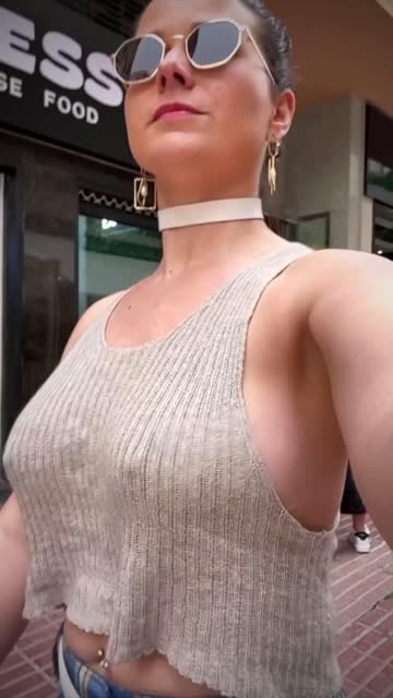 walking the streets and letting them hang and bounce freely