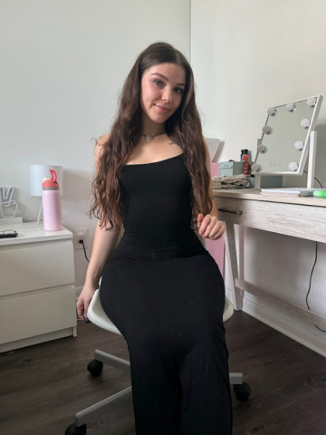 does my black dress look tight enough for our date?