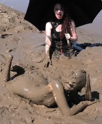 muddy full-body coverage felt absolutely amazing! (ft. humiliation by honeysuckle)