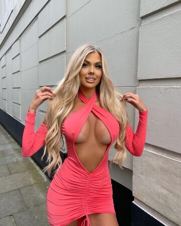 what's your favourite part about her 😜