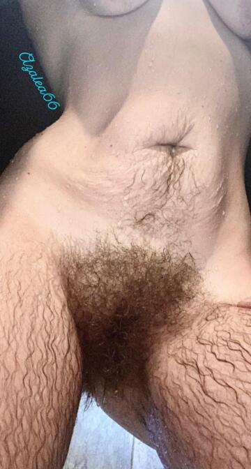 my bush isn’t the only thing i’ve stopped shaving 😈