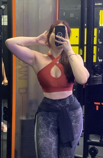 half-japanese's post workout mirror selfie