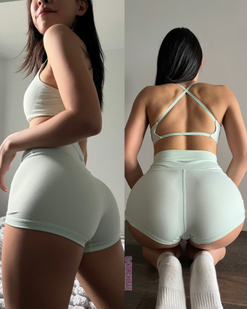 korean gym booty with a tiny waist your type?